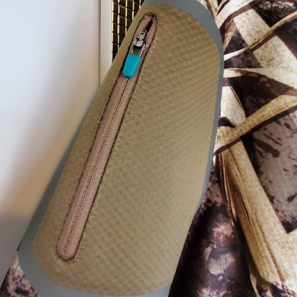 Cabela's hunting jacket 2XL - Picture 4 of 6